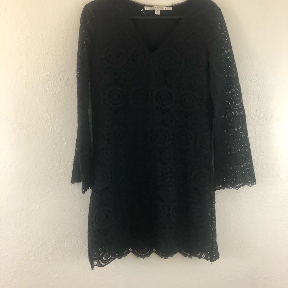 Max Studio Lace Sheath Long sleeve black V neck dress size XS